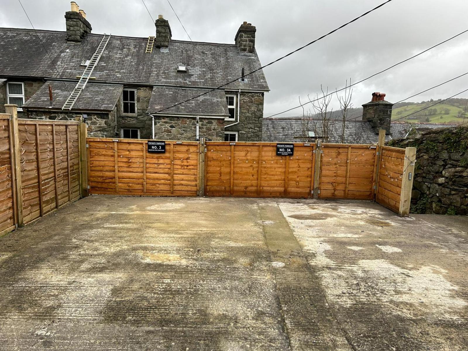Dolgellau Grand Heights Apt Buitenkant foto